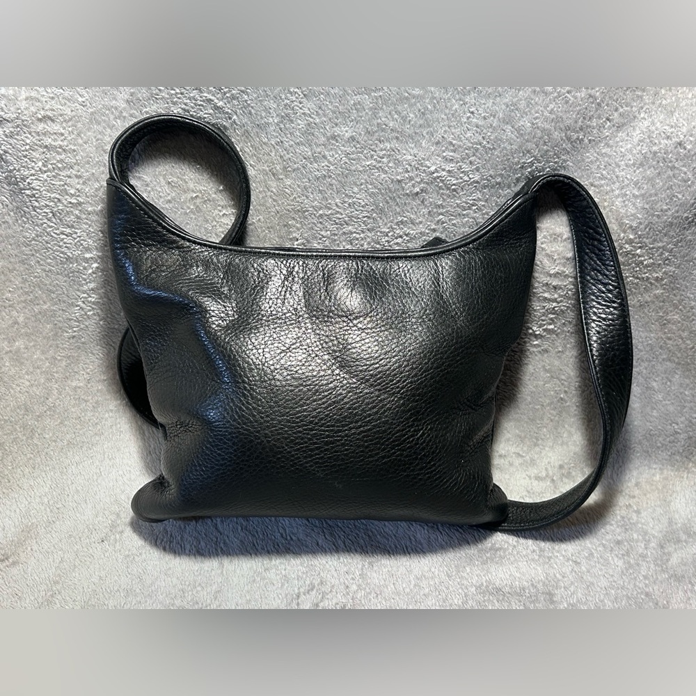 The Sak Genuine Leather Shoulder Bag - Picture 5 of 8